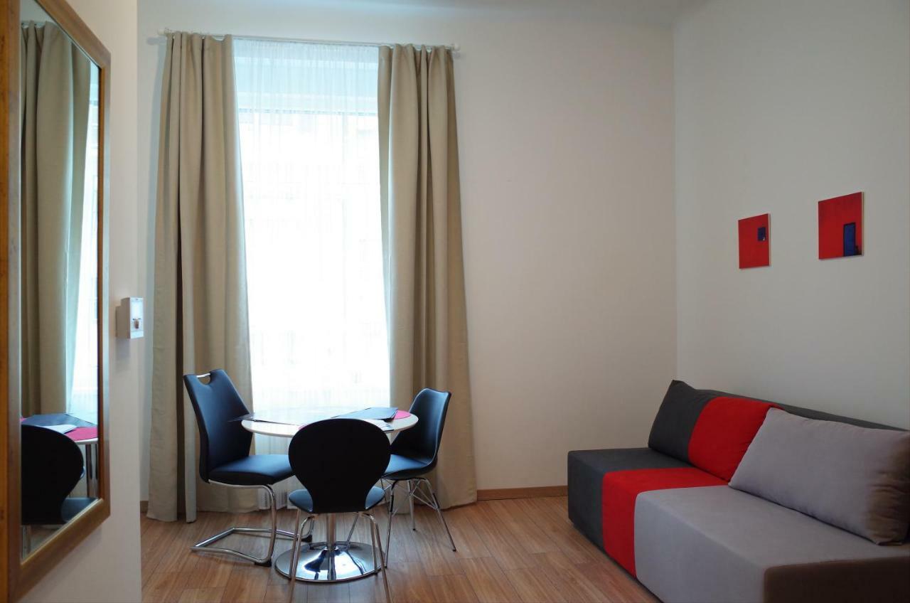 Sedaki Apartments Zagreb Bagian luar foto